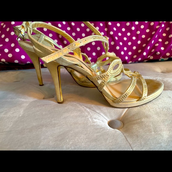 Nina Gold strappy heels - Picture 1 of 4